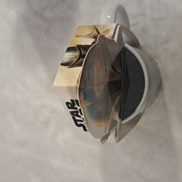 The Mandalorian Mug with Hot Chocolate - Picture 4 of 7